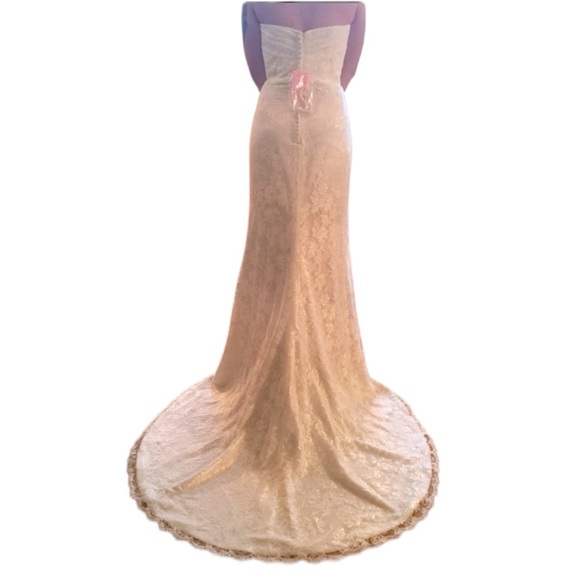NWT Unaltered Ivory Lace Strapless Wedding Dress - Picture 2 of 10